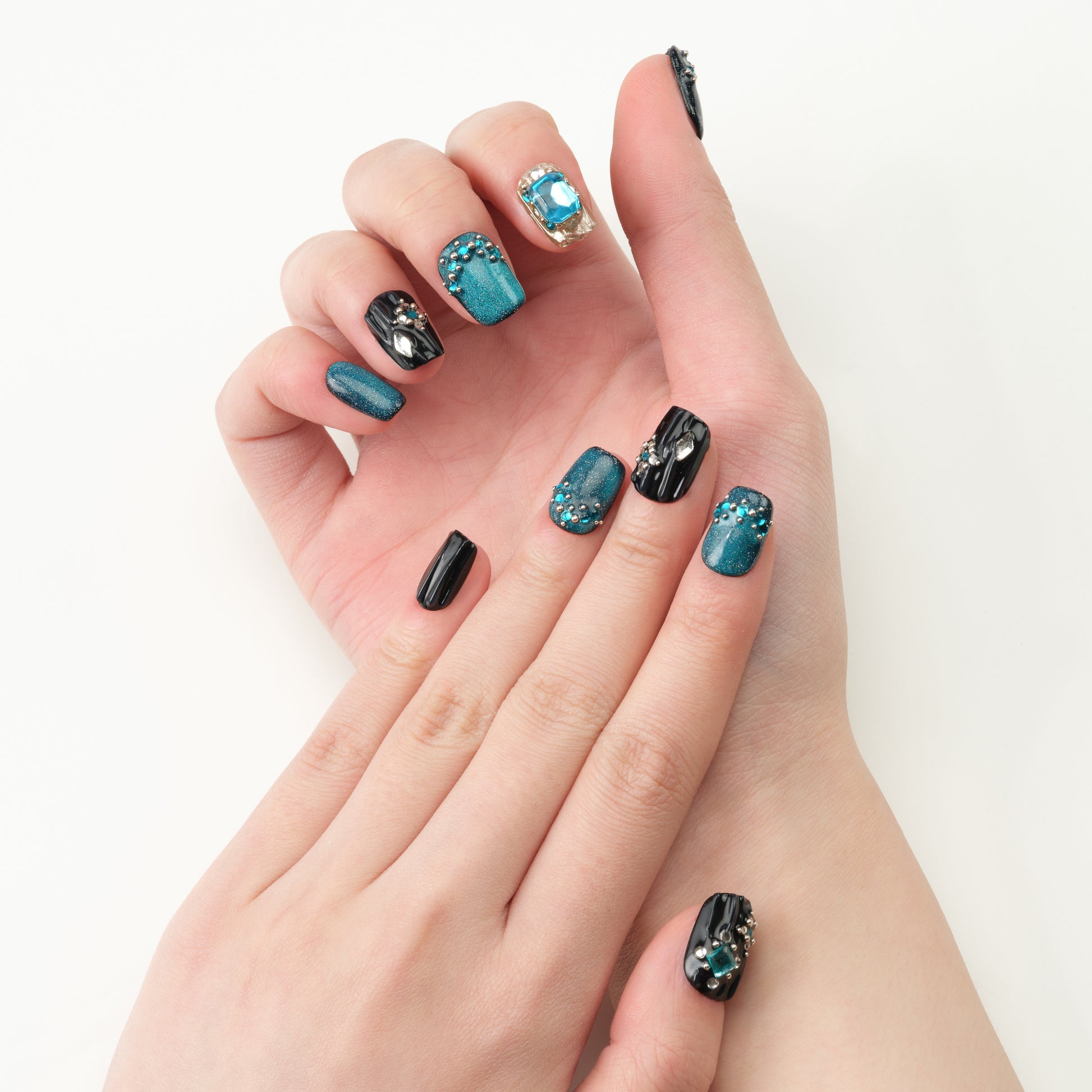 Celestial Ocean Glow - Emily’s Nail