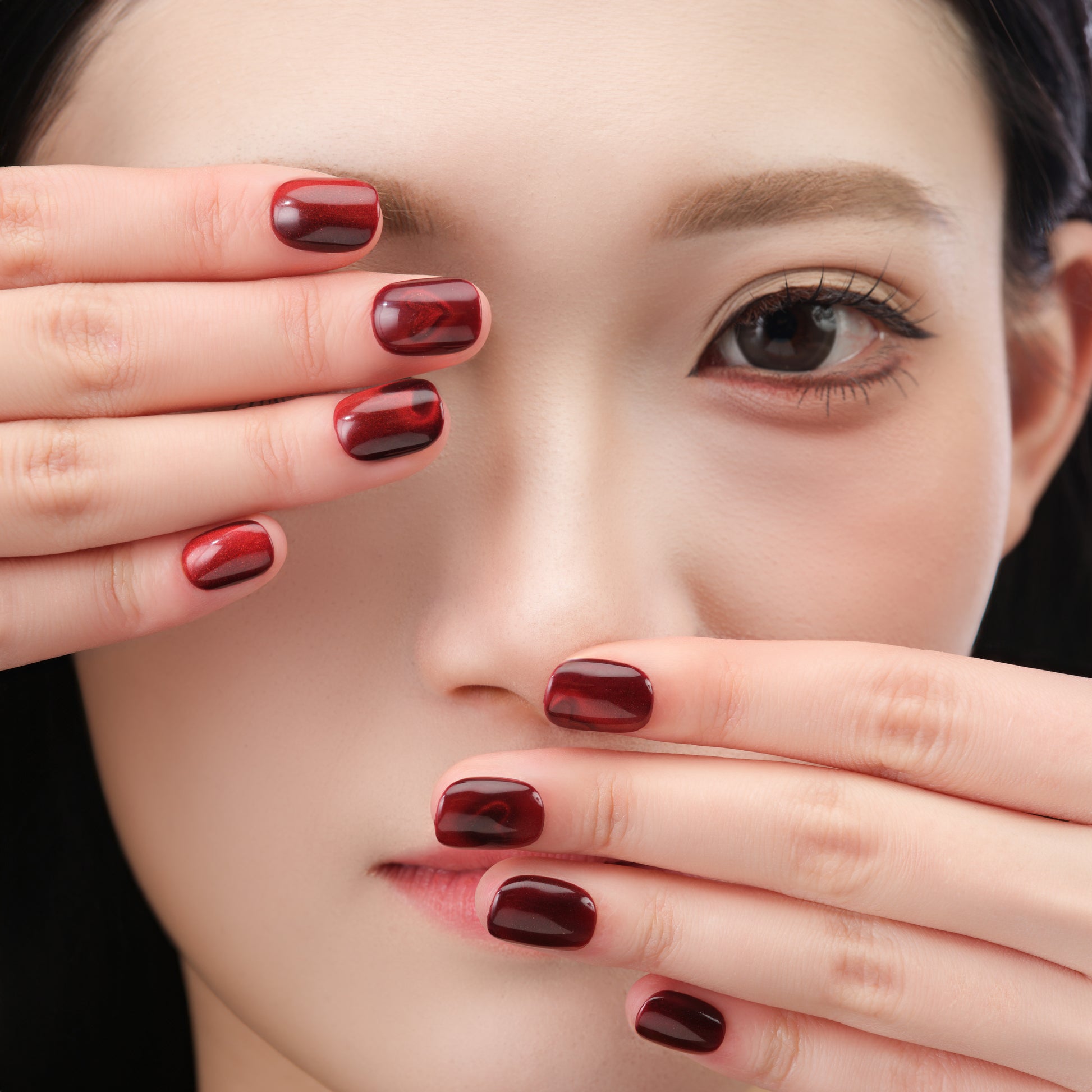 Crimson Glow Heart - Emily’s Nail