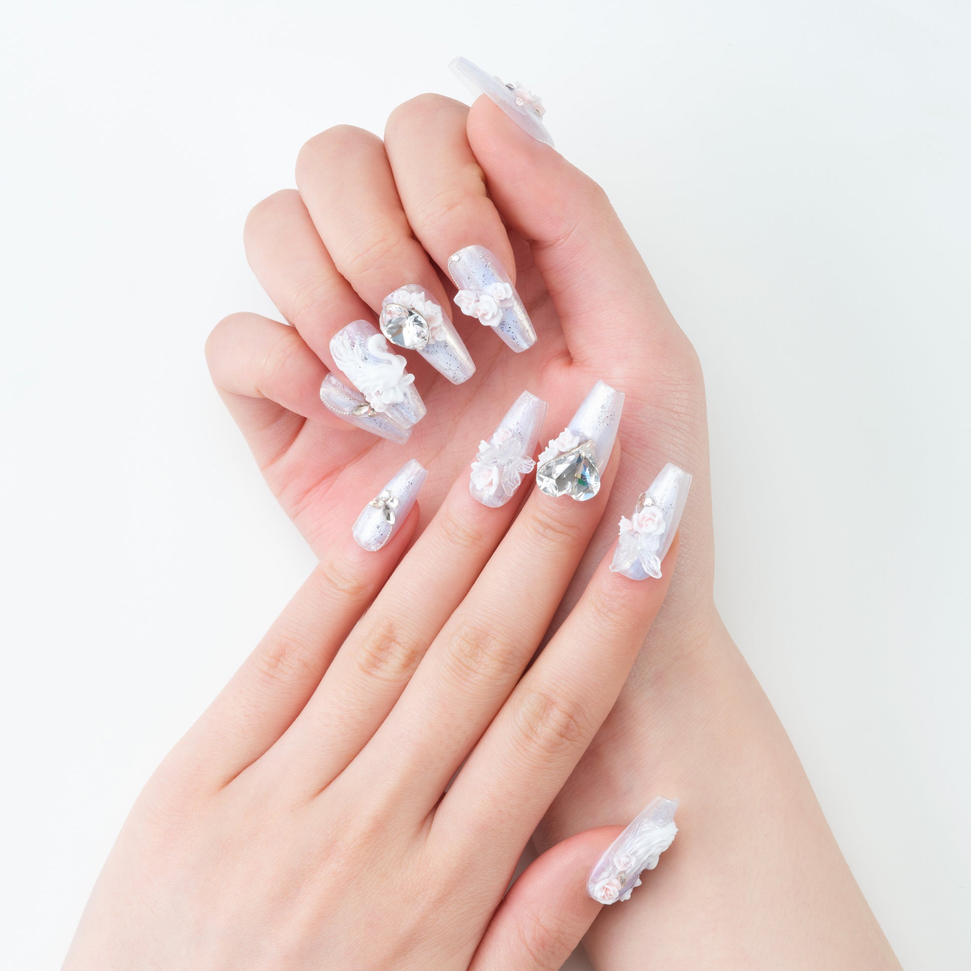 Swan Elegance - Emily’s Nail
