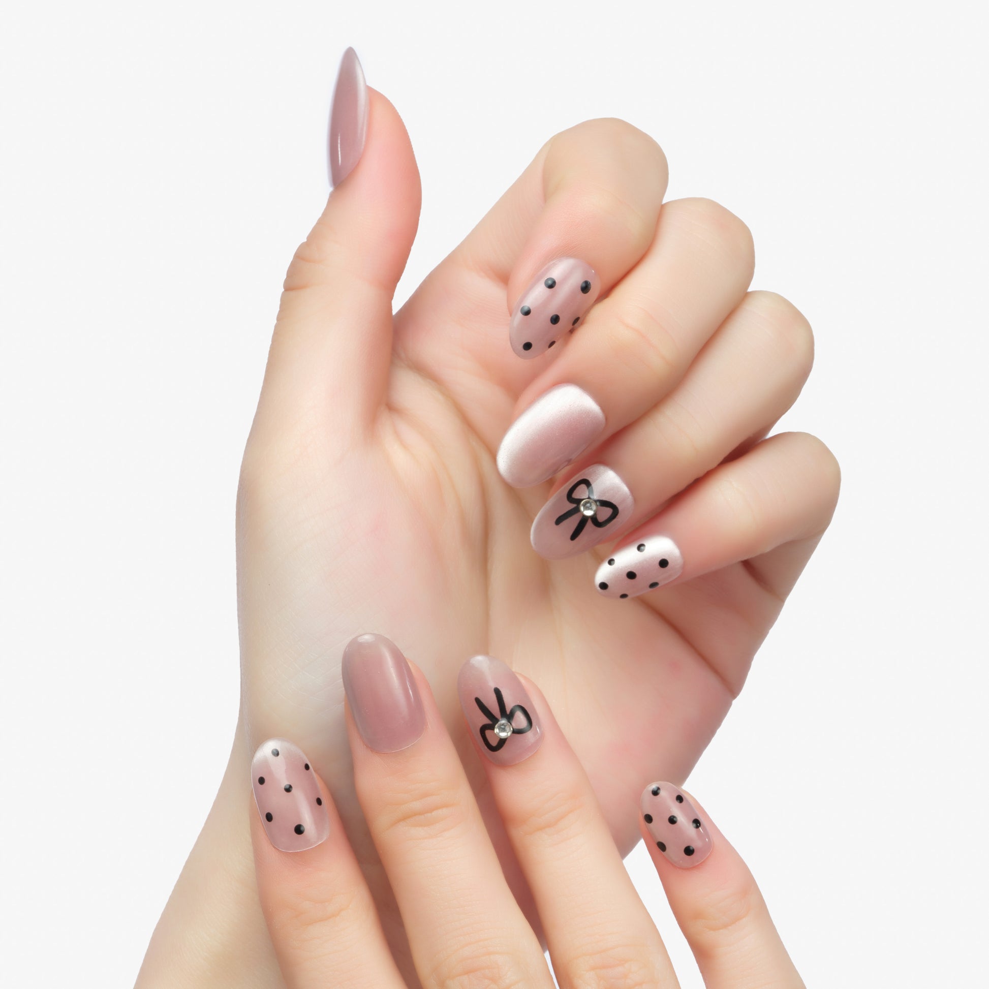Vintage Chic - Emily's Nail