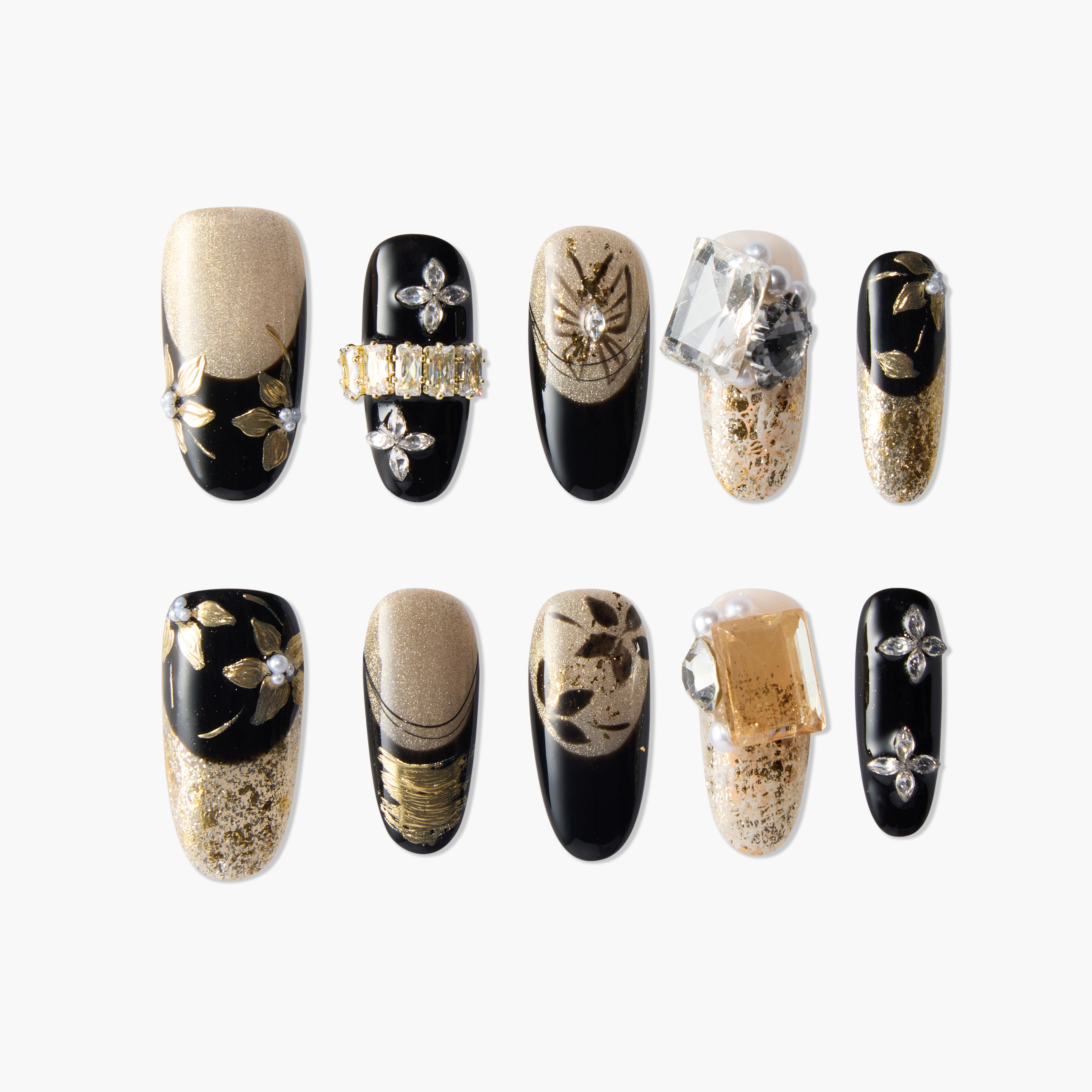 Regal Noir & Gold - Emily’s Nail