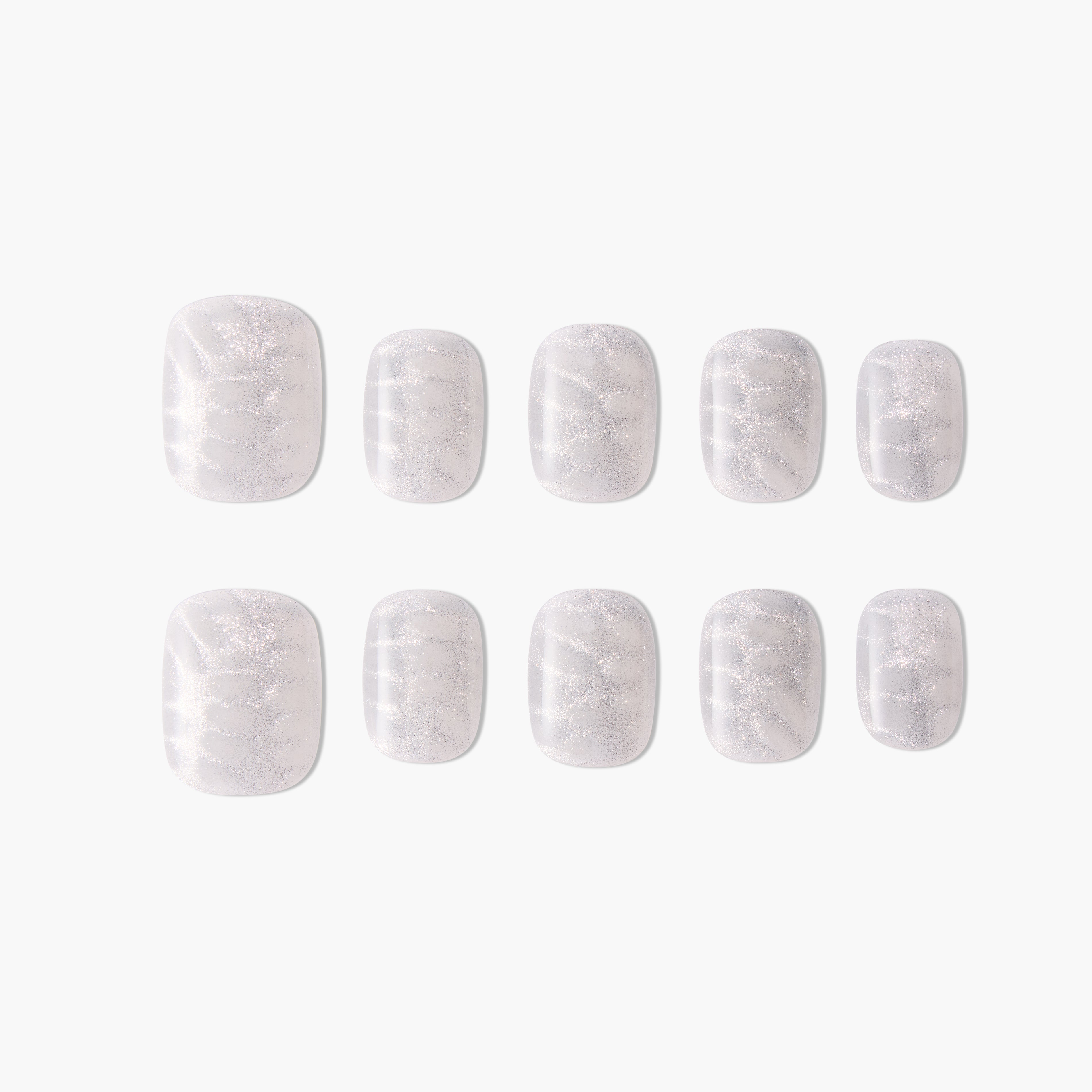 Cloudy Silver Dream - Emily's Nail