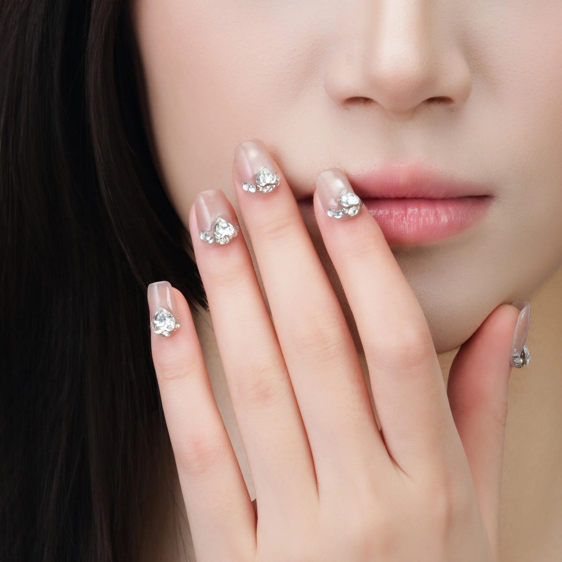 Graceful Crystal Charm Emily's Nail