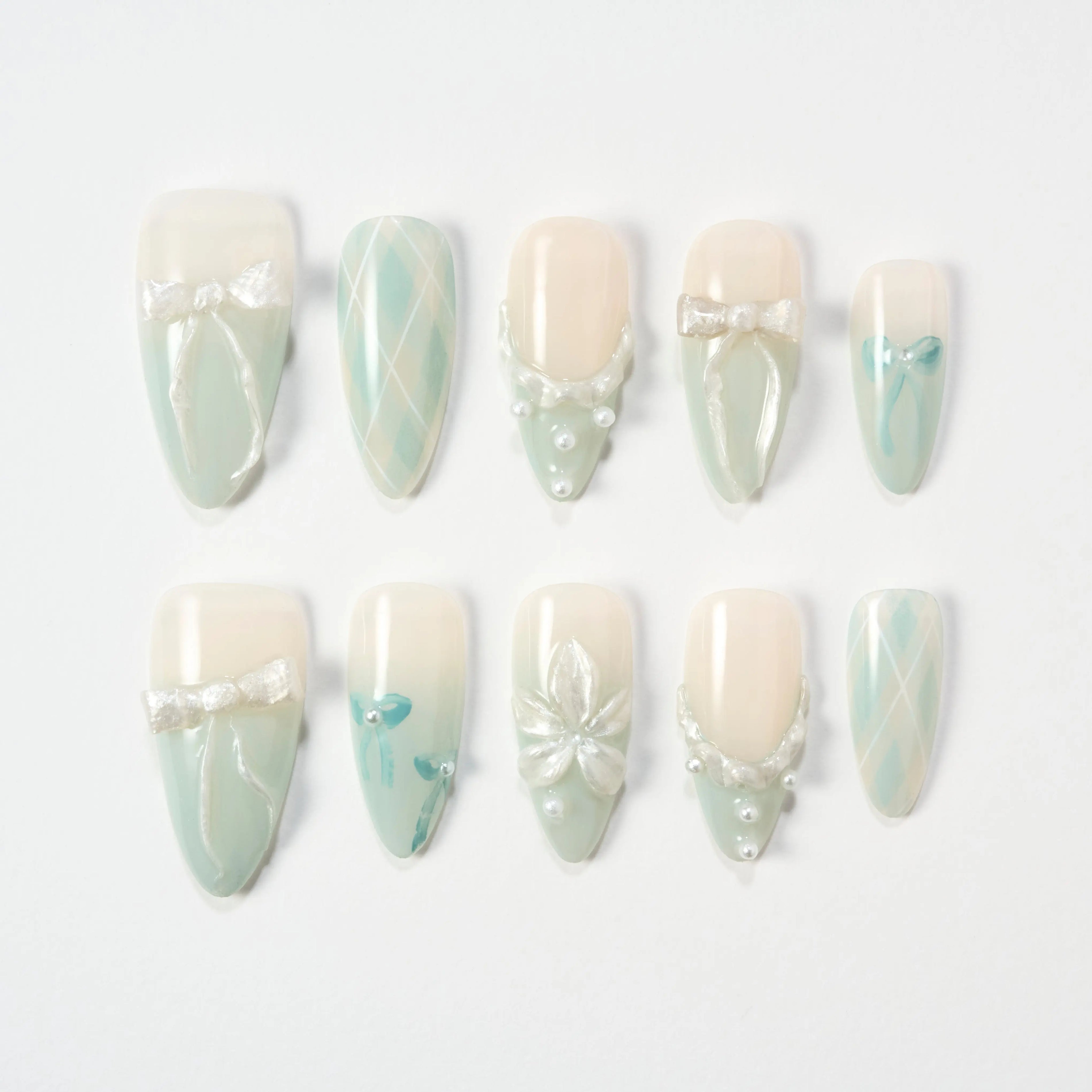 Mint Ribbon (Almond) Emily’s Nail