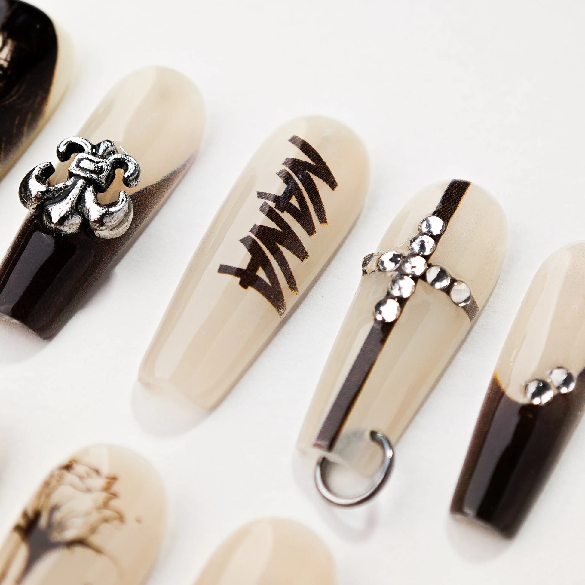 NANA Minimal Gothic Series Emily’s Nail