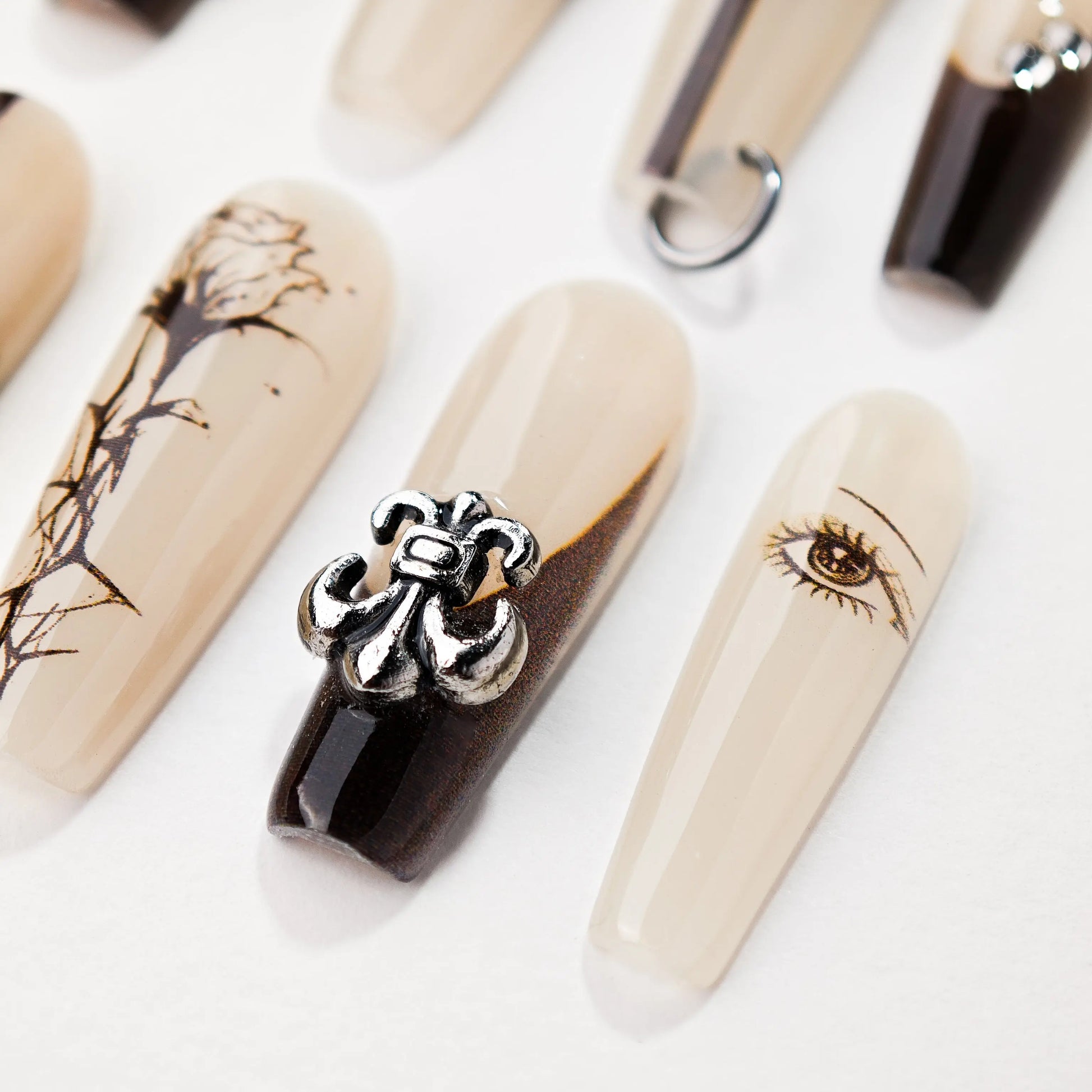 NANA Minimal Gothic Series Emily’s Nail
