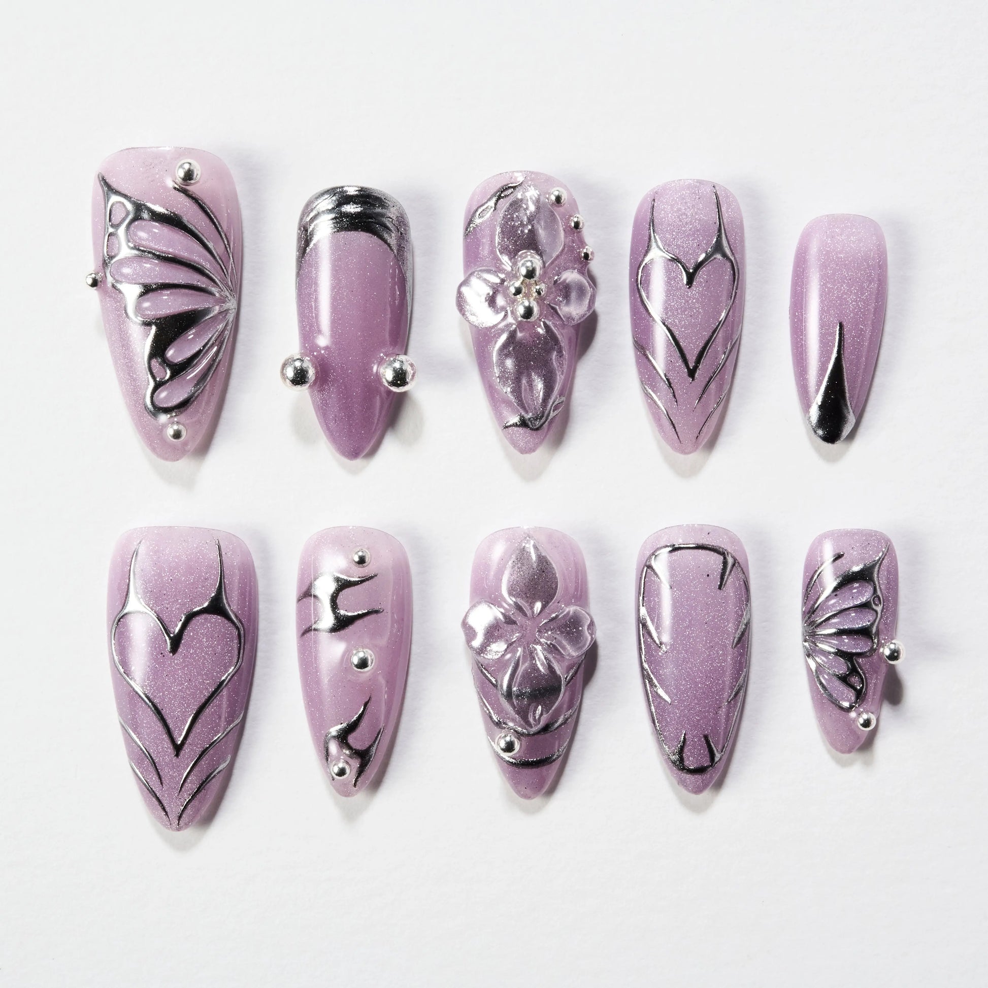 Silver Lush Elegance (Almond) Emily’s Nail